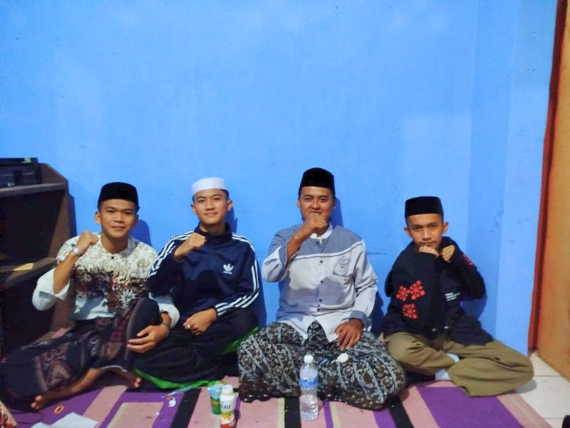 Foto Istimewa Peserta latin bersama Wakil Ketua II Bidang Kaderisasi