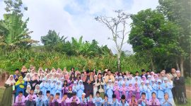 Foto Jemaah Yabadi Garut Pawai Ta’aruf dan Ziarah Karuhun di Pesantren An-Nur