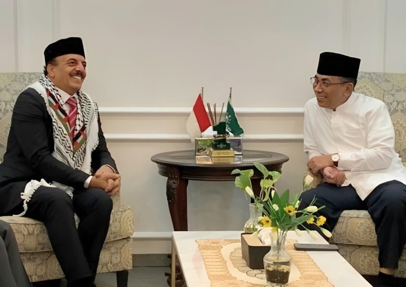 Foto ketum PBNU bersama Dubes Falestina untuk Indonesia (Dok NU Online)