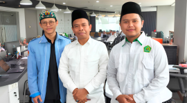Foto Ketua dan Wakil Ketua IDMI Bersama Kasubdit Dakwah dan PHBI