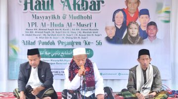 https://ikhbarnusantara.com/haul-akbar-masyayikh-dan-milad-ke-56-al-huda-al-musri-1-ribuan-jamaah-ikuti-ataqah-akbar-10-000-bacaan-surah-al-ikhlas/