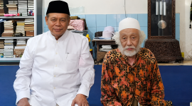 Foto KH Marsudi Syuhud Sowan Bersama Abuya Muhtadi Dimyathi (Dok. Inkopontren)
