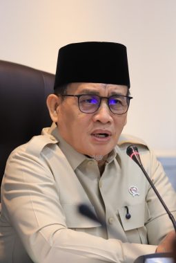 Kemenag Siapkan Konten Edukasi Cegah Penyebaran Budaya LGBTQ, Wamenag: Ini Menyangkut Nilai Agama dan Ketahanan Bangsa