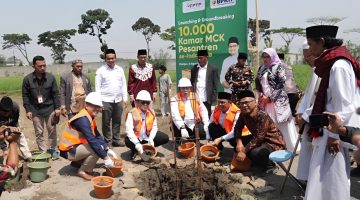 Foto Dokumentasi peletakan batu pertama (Dok. Ponpes Al-Musri')