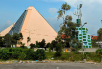 Makam Masyayikh Pondok Pesantren Tebuireng