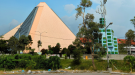 Makam Masyayikh Pondok Pesantren Tebuireng 