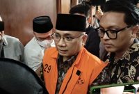 Terdakwa Gus Yaqut saat masuk ruang sidang