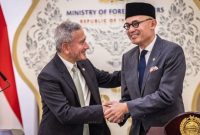 Menteri Luar Negeri Singapura Vivian Balakrishnan bertemu Menteri Luar Negeri RI Arrmanatha Nasir (AFU.ID)