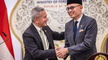 Menteri Luar Negeri Singapura Vivian Balakrishnan bertemu Menteri Luar Negeri RI Arrmanatha Nasir (AFU.ID)
