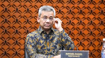 Menteri Keuangan Suahasil Nazara


Artikel ini telah tayang di Tribunnews.com dengan judul Tanggapan Menkeu Suahasil Soal Opsi Tambahan Subsidi Kuota Pertalite, https://www.tribunnews.com/bisnis/7902572/tanggapan-menkeu-suahasil-soal-opsi-tambahan-subsidi-kuota-pertalite.
Penulis: Nitis Hawaroh
Editor: Choirul Arifin